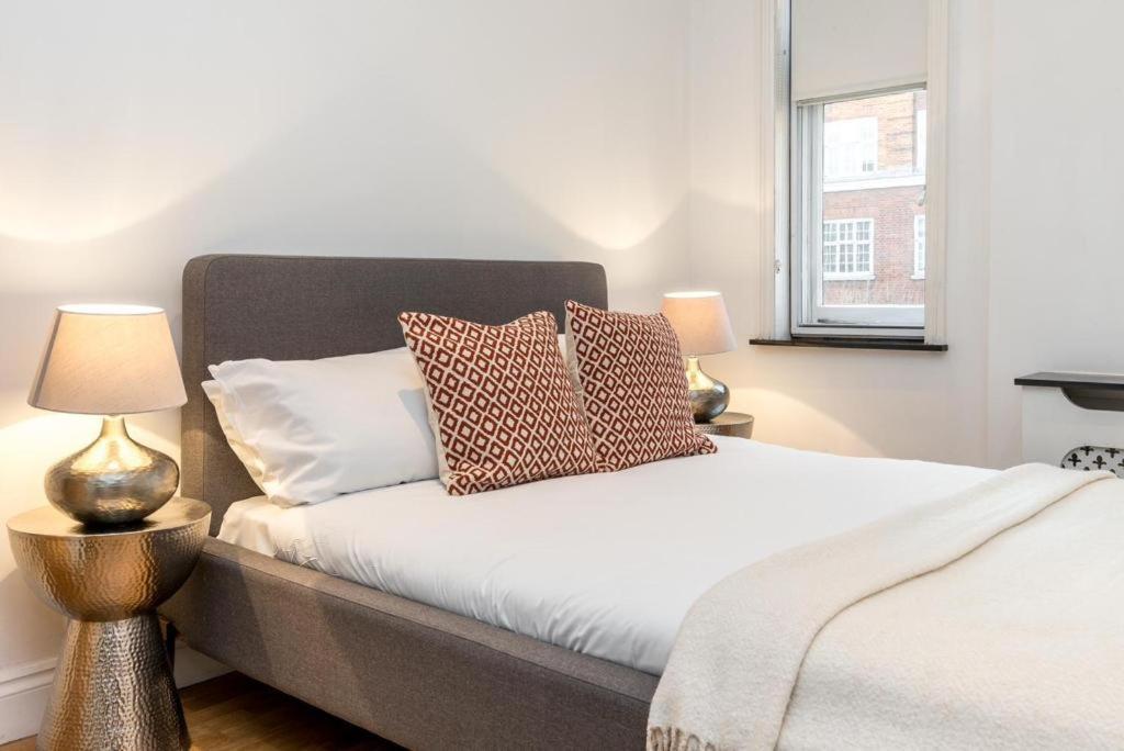 Apartamento Kensington High Street Flat 2 Bedroom *