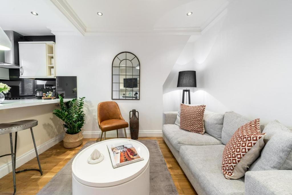 Kensington High Street Flat 2 Bedroom Apartamento *