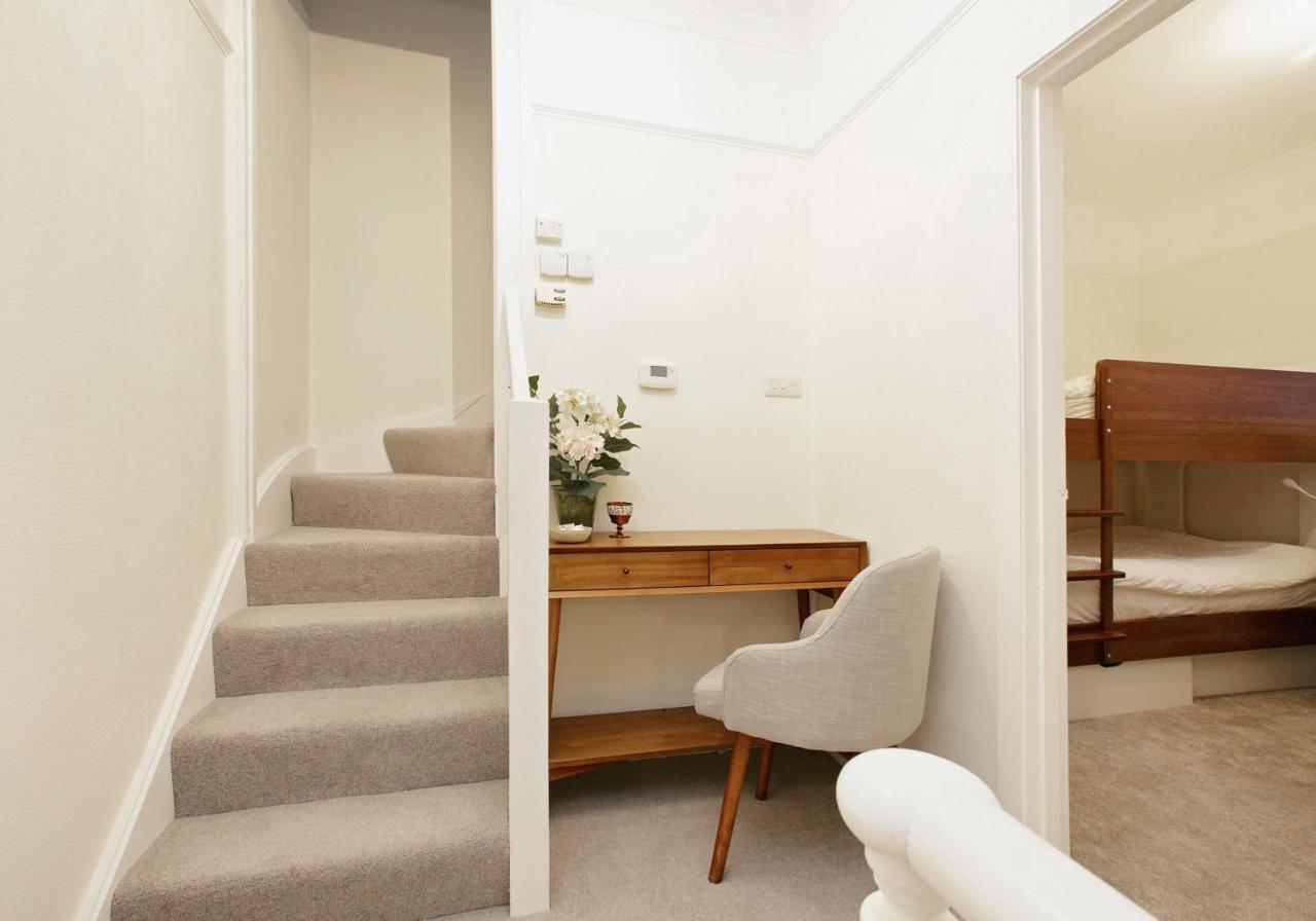 Hyde Park Mews W2 - Zone 1