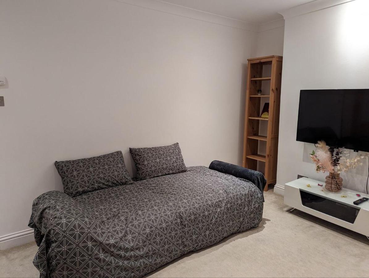 Fully-equipped Flat In The Of London. Londres