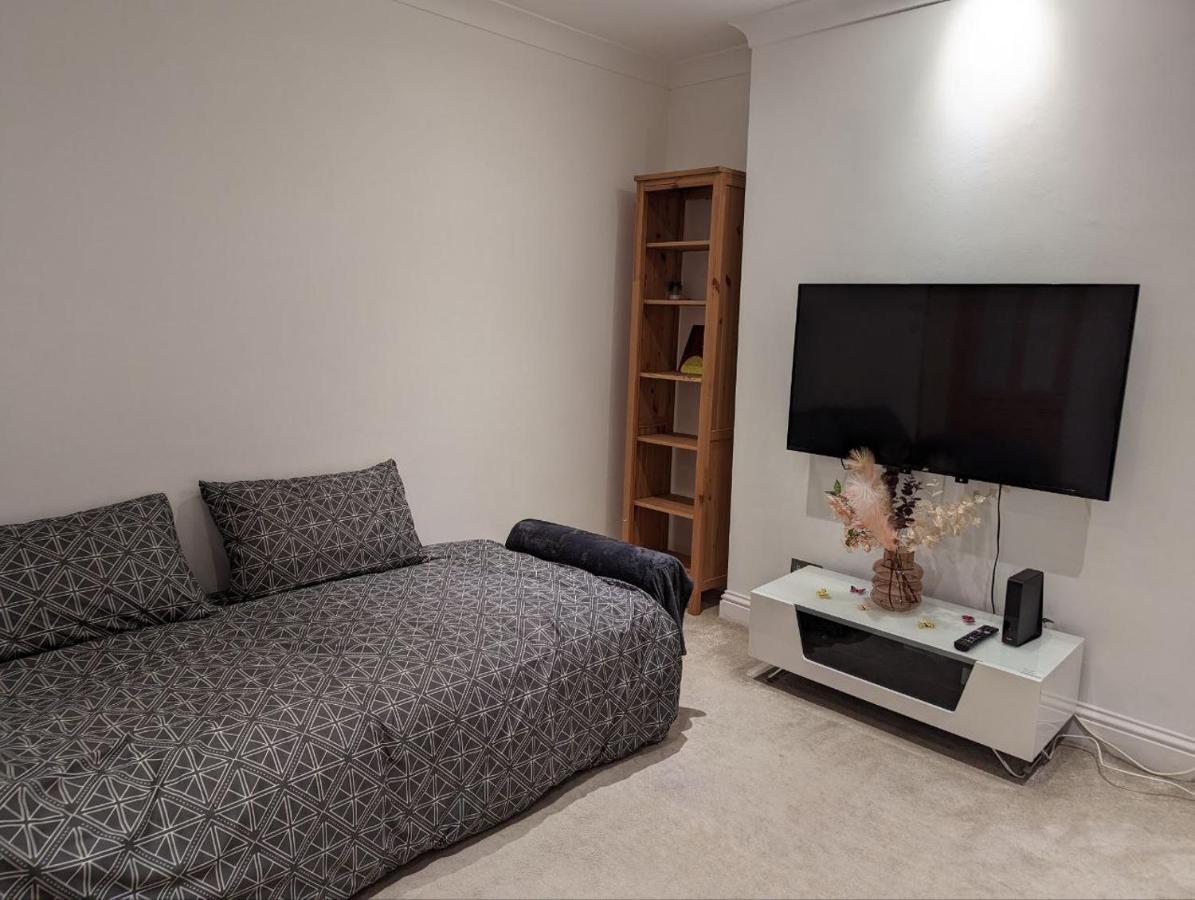 Fully-equipped Flat In The Of London. Appartement *