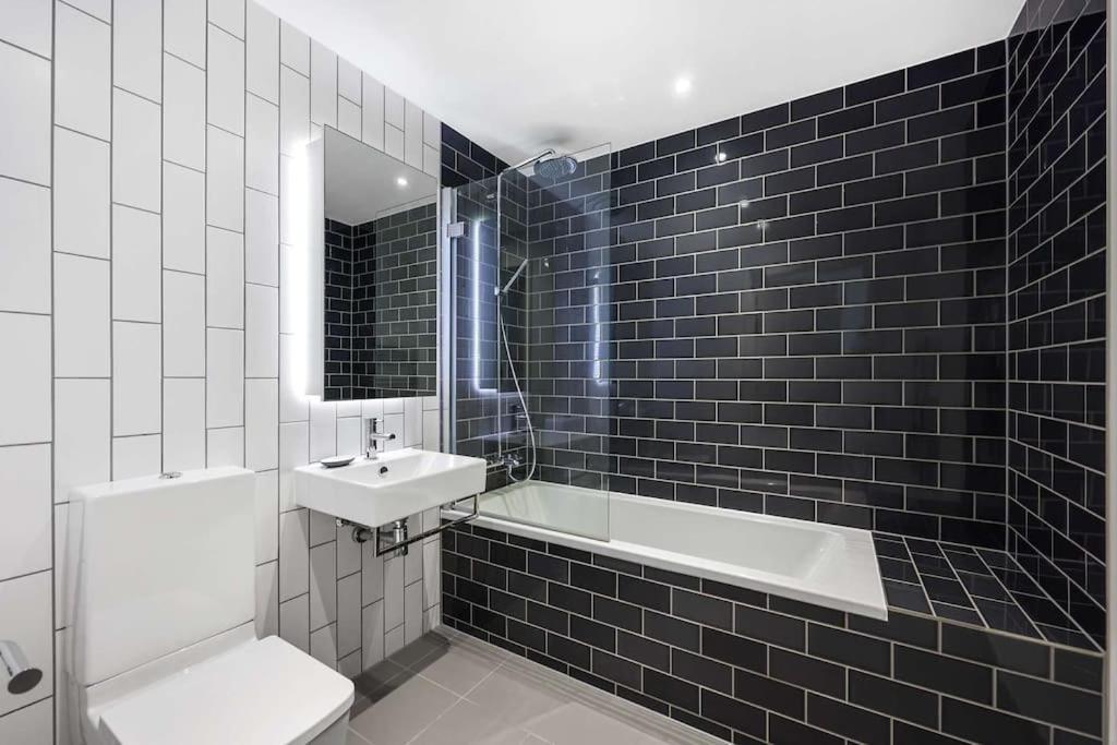 Appartement Lovely 2 Bed In Royal Wharf *