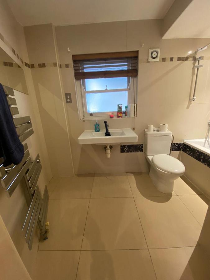 005- Frampton St 2 Bedrooms Apartment
