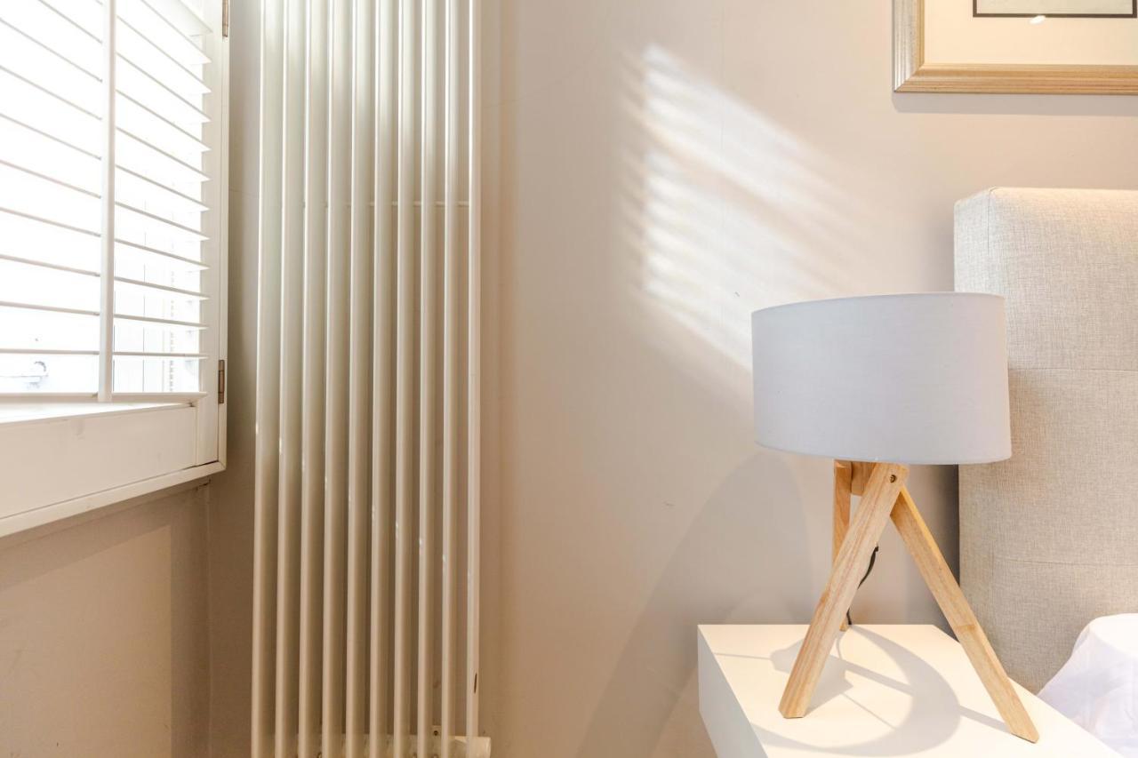 Kensington Garden Flat *