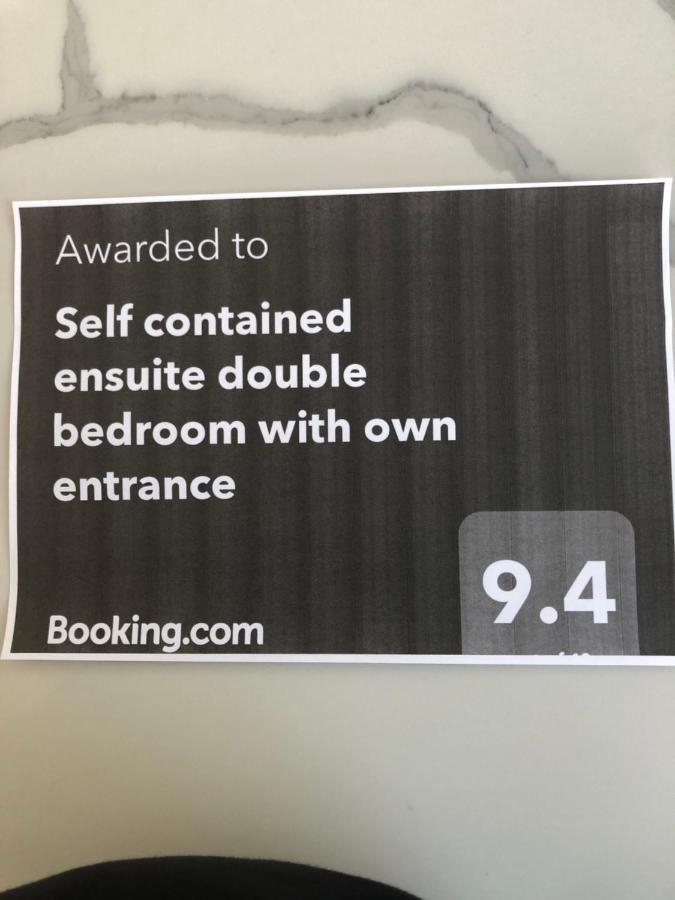 Self Contained Ensuite Double Bedroom With Own Entrance Free Off Street Parking *