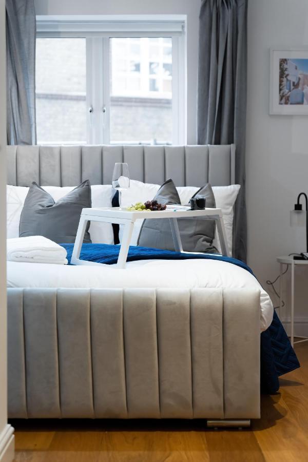 Chic 3 Bed Near Bridge With Balcony Appartement
