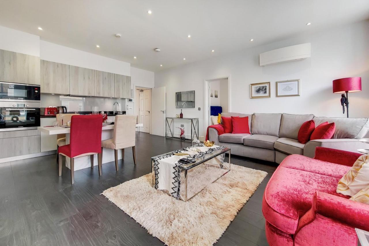 The Gloucester Residences Apartment *