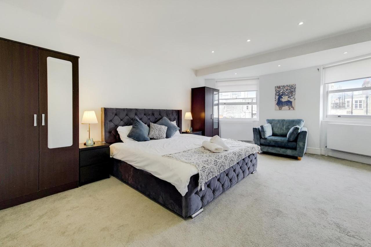 The Gloucester Residences Apartment *