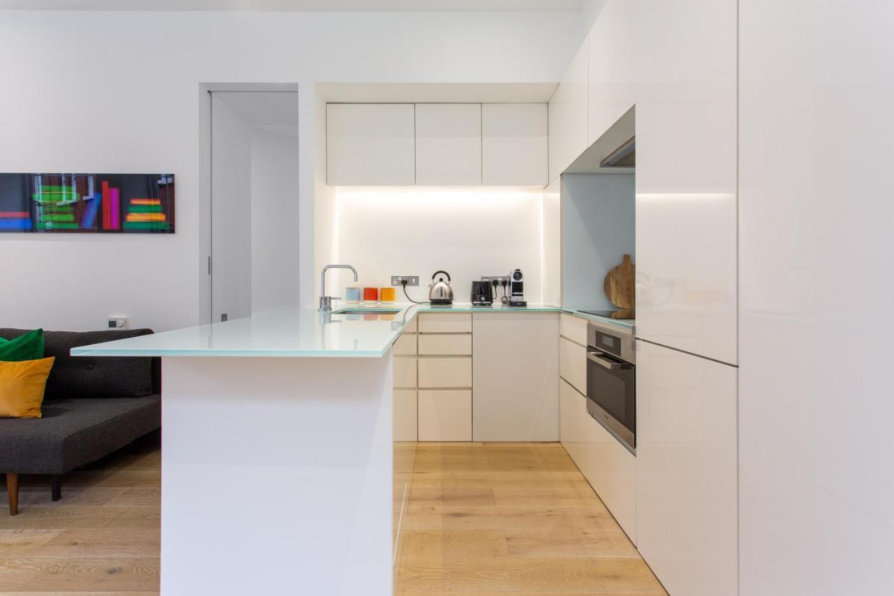 2 Bed 2 Bath Off Regent Street * Londres
