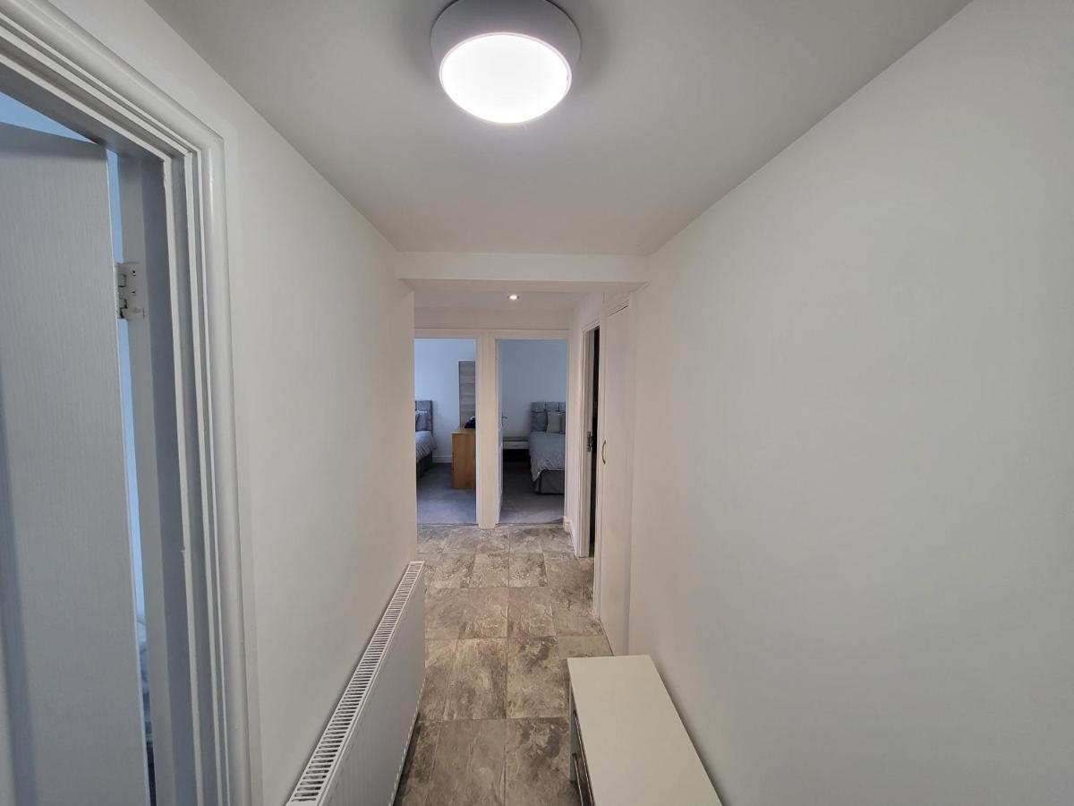 Modern 3 Bed Walking Distance To Wimbledon Tennis! London