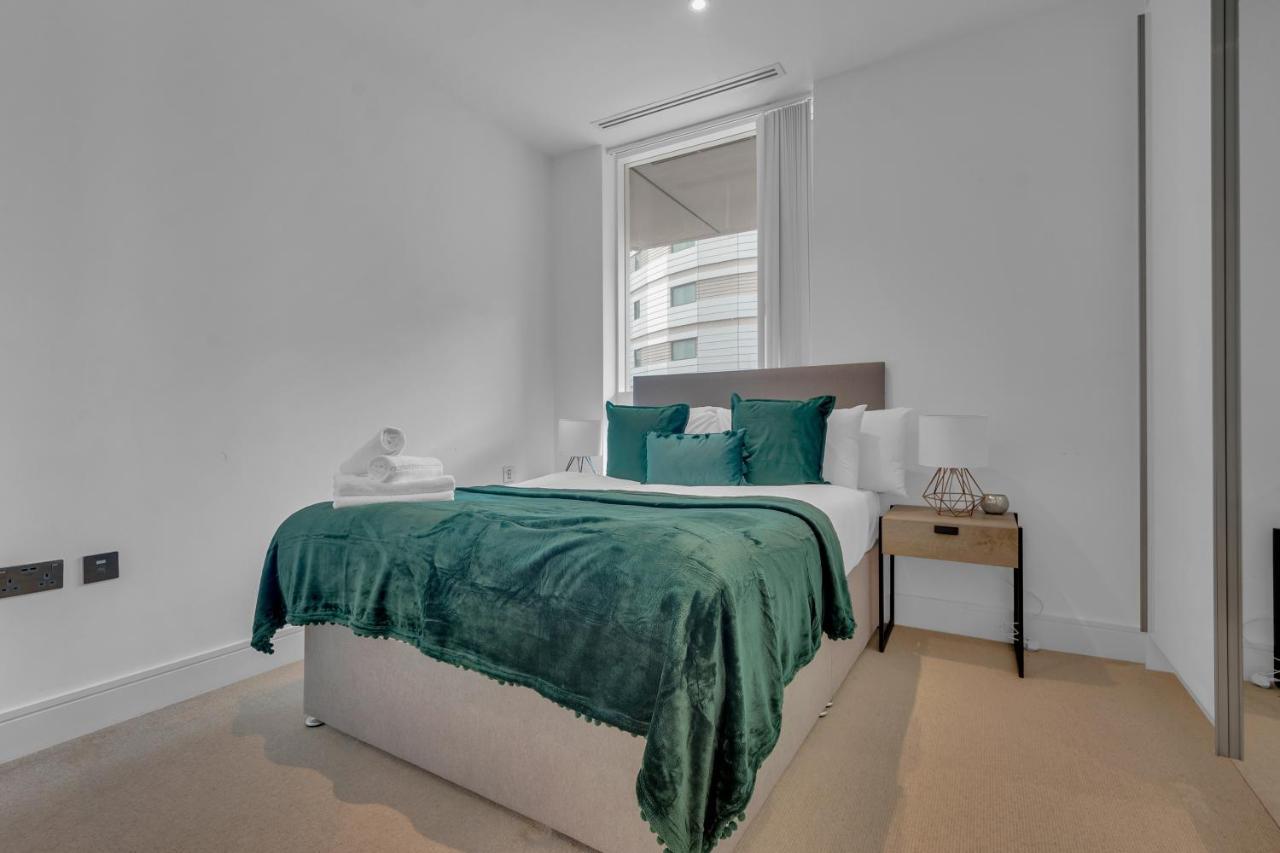 Modern 01 & 02 Bed In Canary Wharf Appartement *