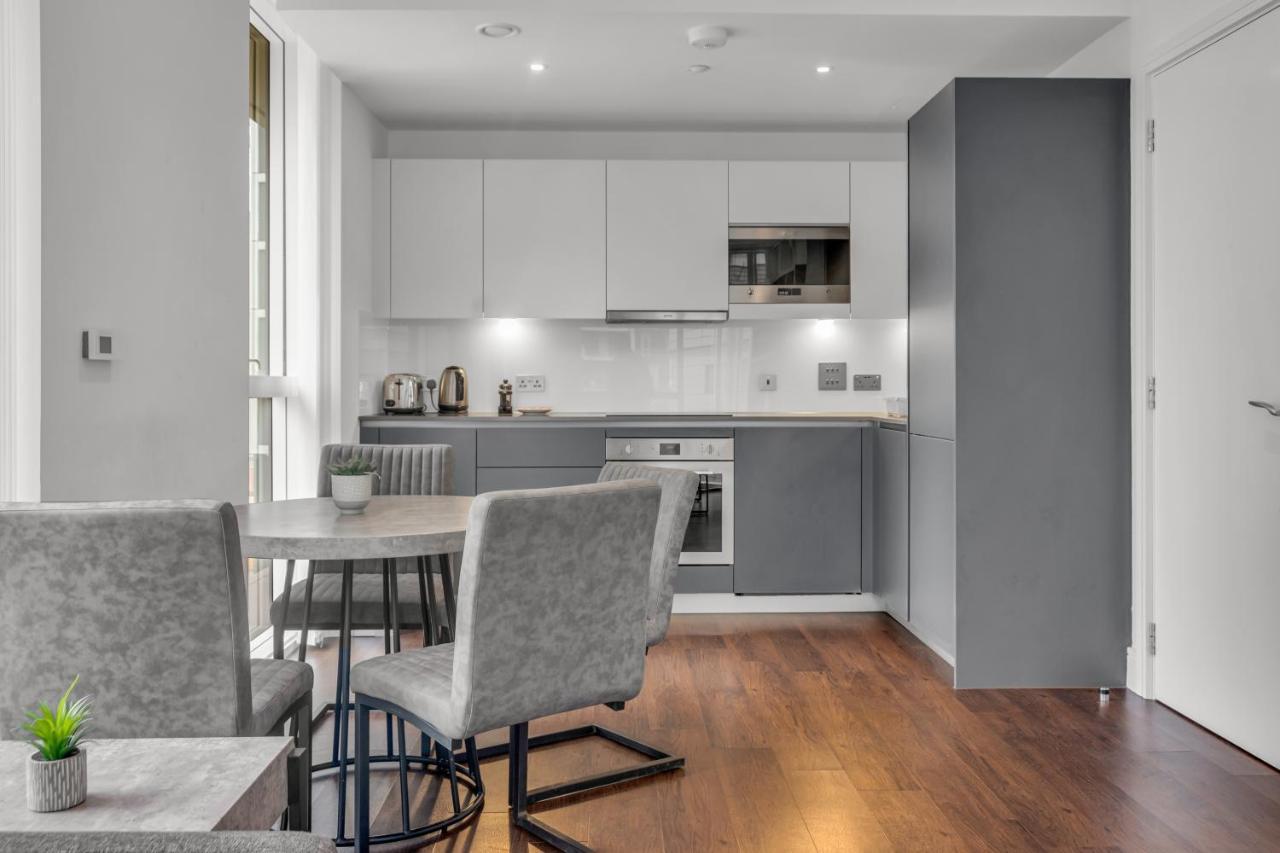 Modern 01 & 02 Bed In Canary Wharf Appartement *
