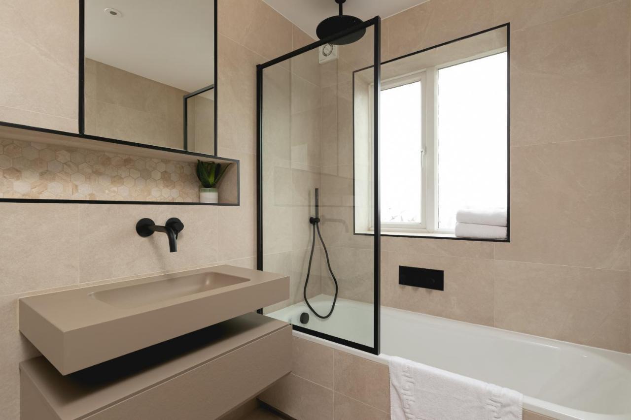 Skyvillion - Cozy Large 4 & 1 Bed In Enfield, Mins To Tube Station, Free Wi-fi Appartement *