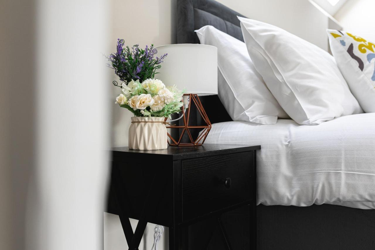 Appartement Skyvillion - Cozy Large 4 & 1 Bed In Enfield, Mins To Tube Station, Free Wi-fi