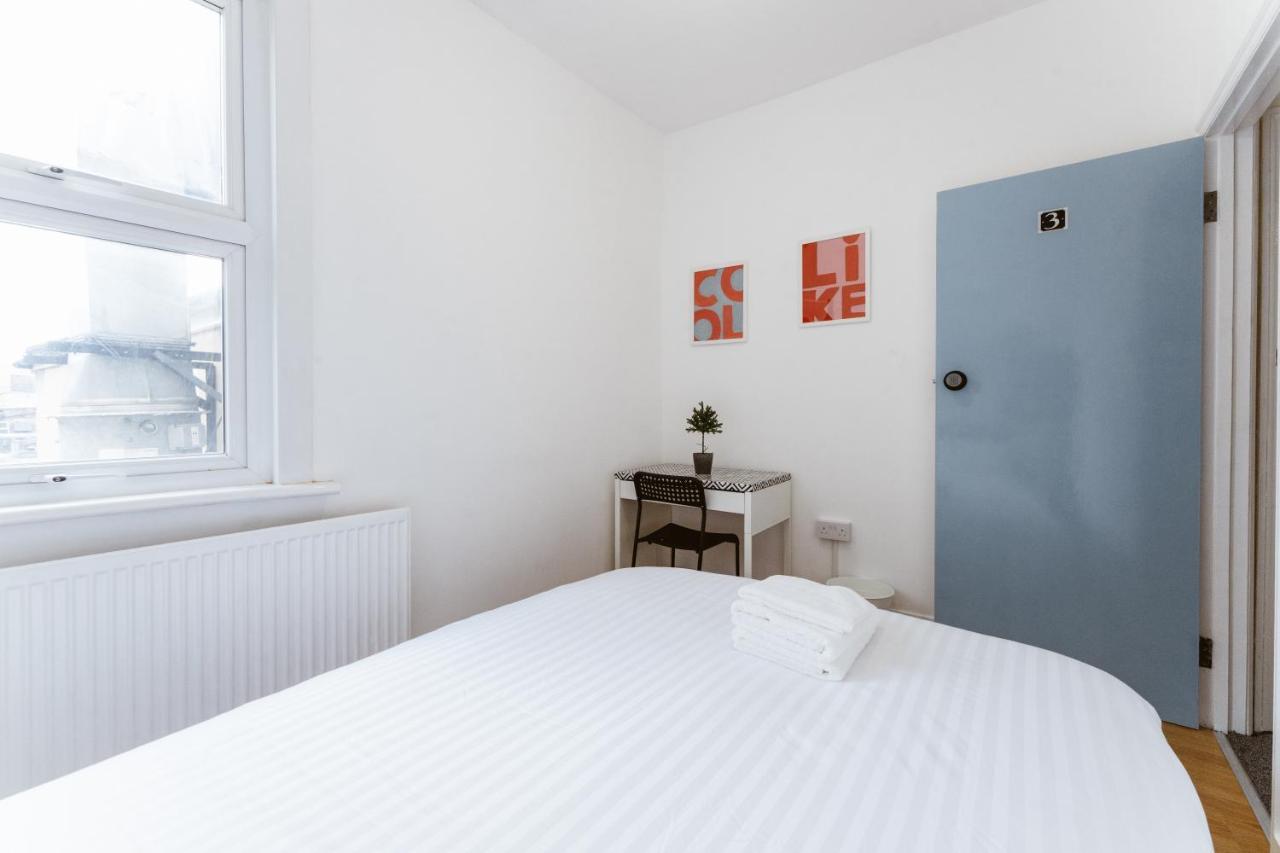 Mile End Double 86a Guest house London