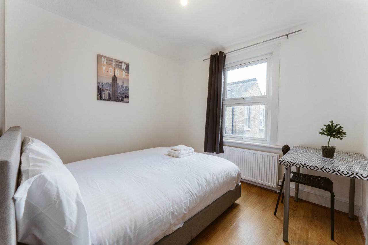 Mile End Double 86a Guest house *