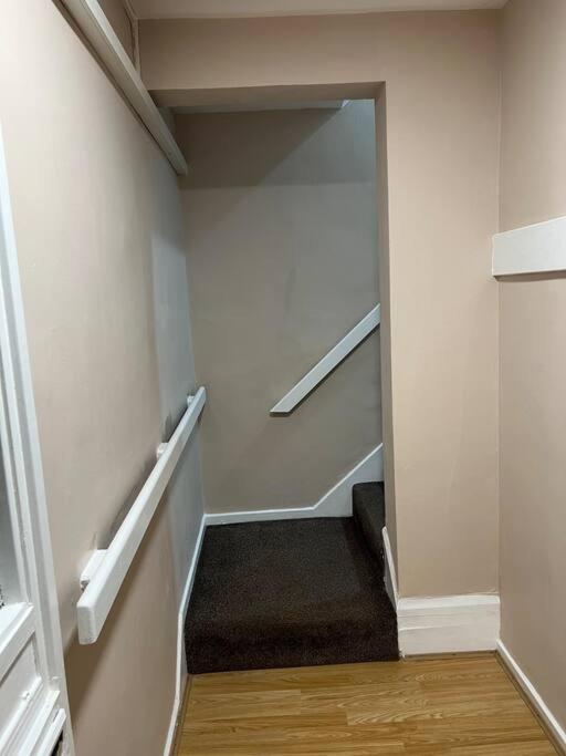 016- 1 Bedroom Church Street F31 Apartamento *