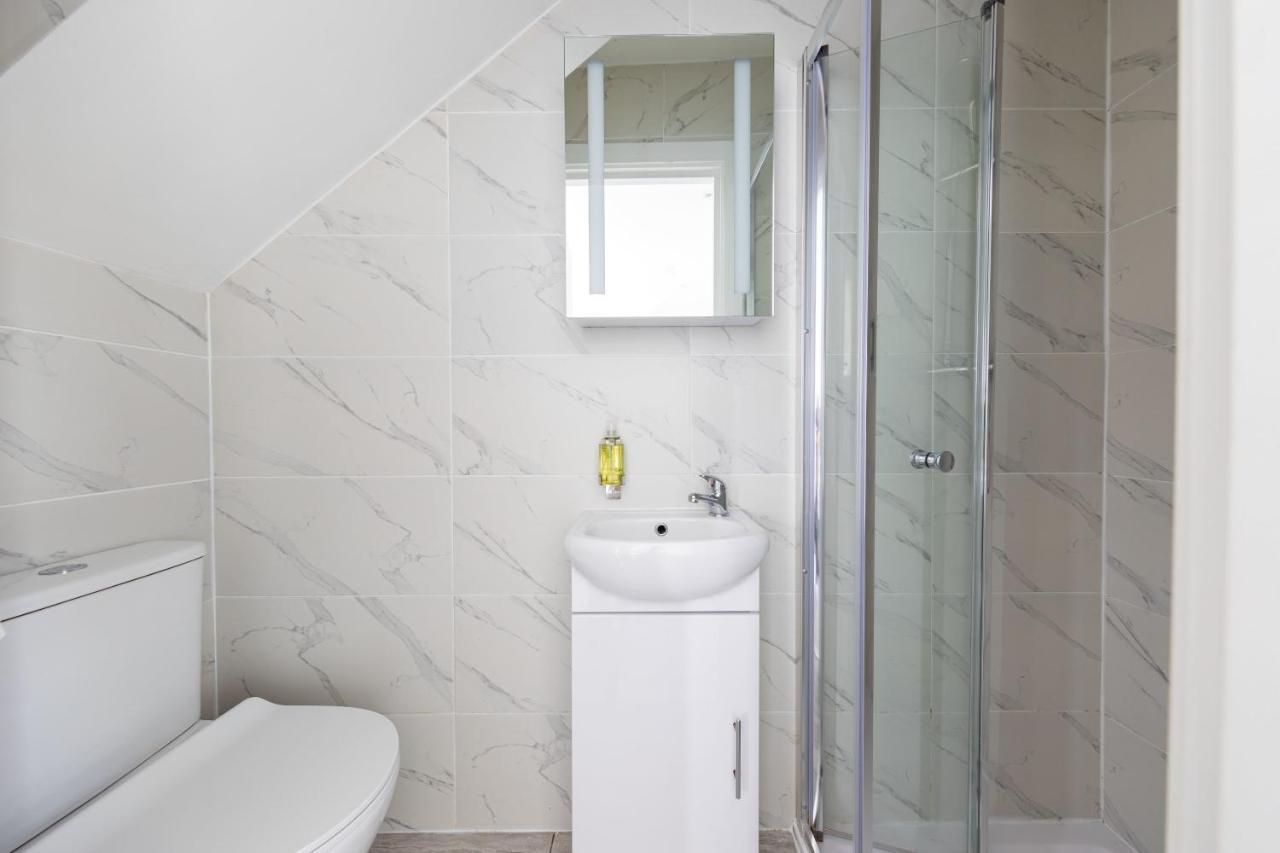 Appartement Double Ensuite Sleeps 2 Long Term Welcome With Garden View