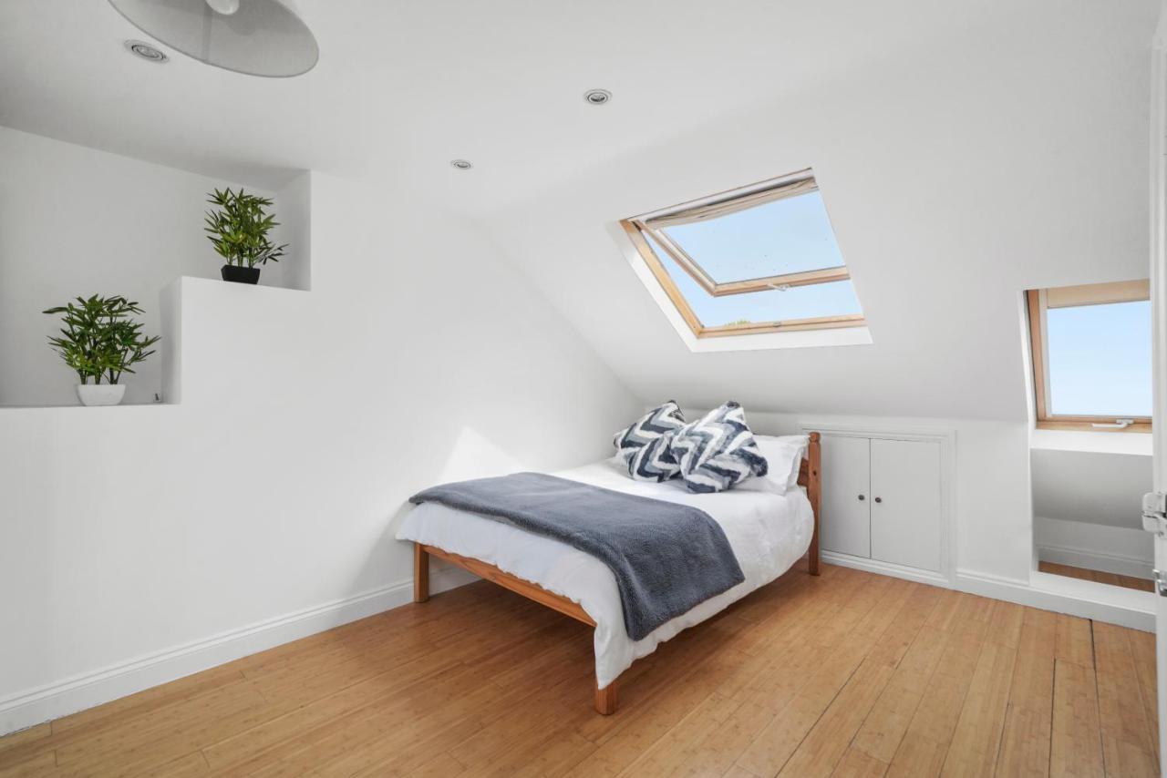 Appartement Hanger Lane Hububb Londres