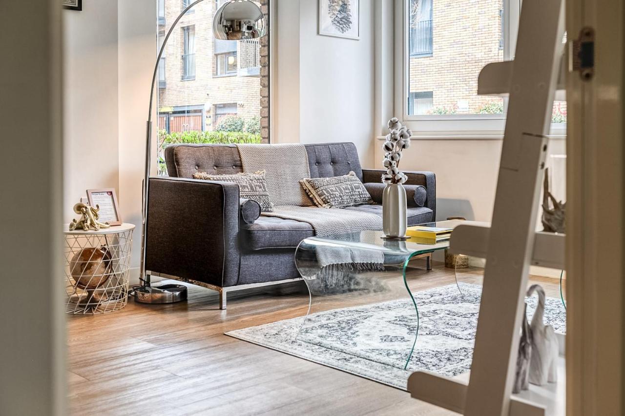 Modern Surrey Quays Flat Apartamento *