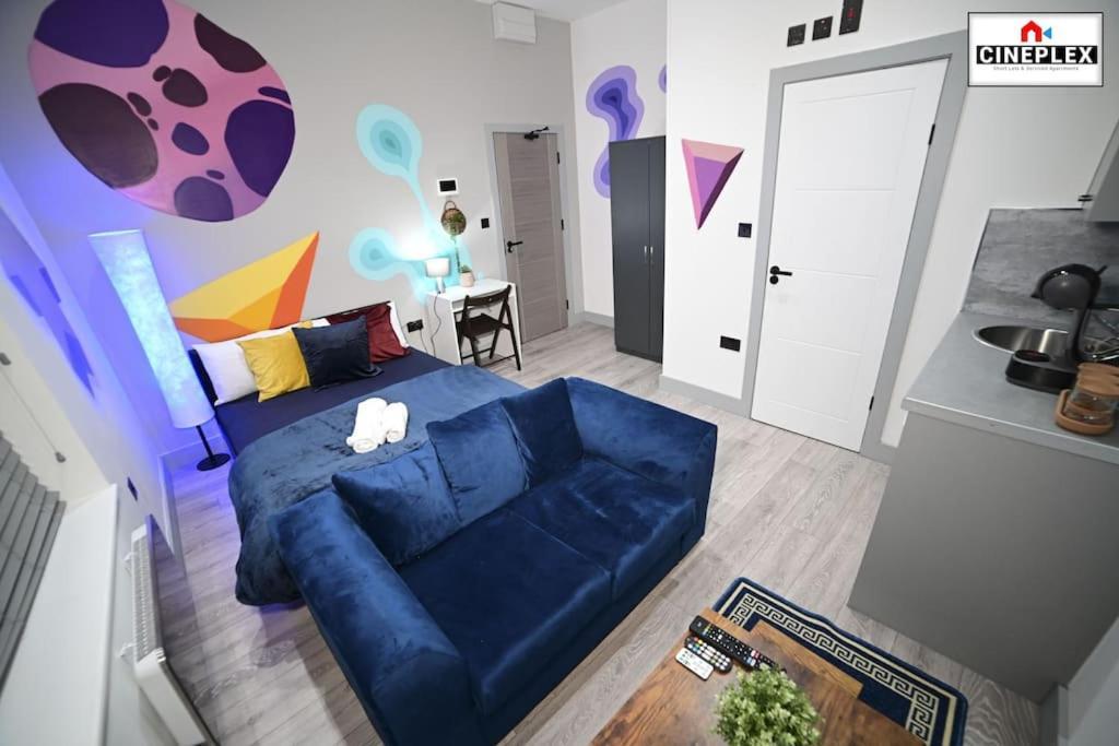 Cheerful 1bed Studio Flat With Netflix And Wi-fi By Cineplex Short Lets & Serviced