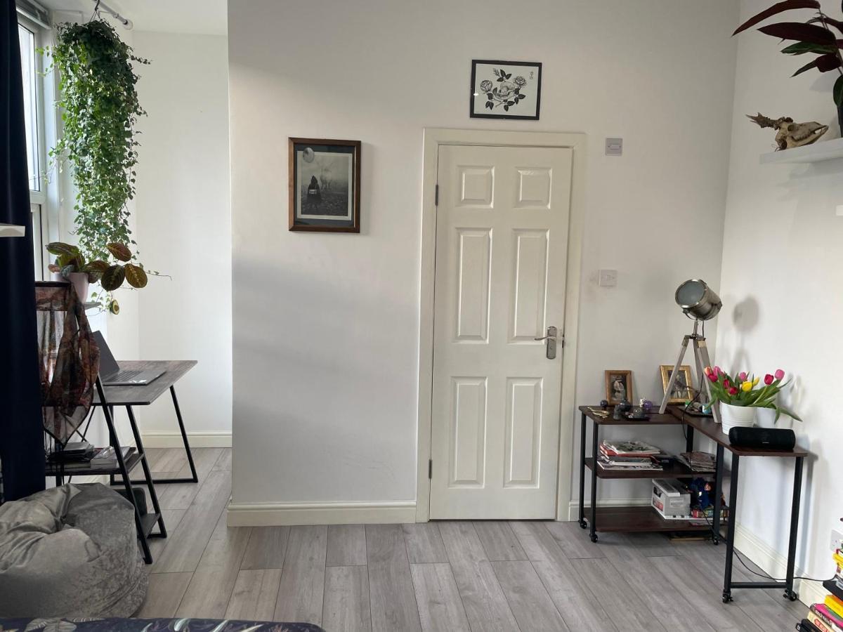 Trendy Dalston Studio Londres