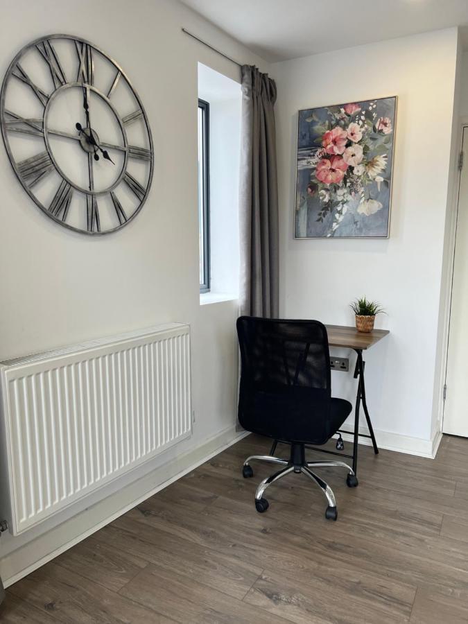 3bed Flat 3wc And Great Location Near Excel City Airport O2 And Canning Town Station Hébergement de vacances