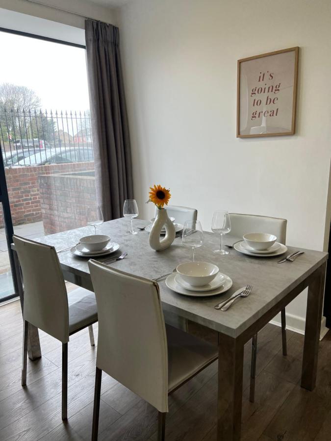 Hébergement de vacances 3bed Flat 3wc And Great Location Near Excel City Airport O2 And Canning Town Station