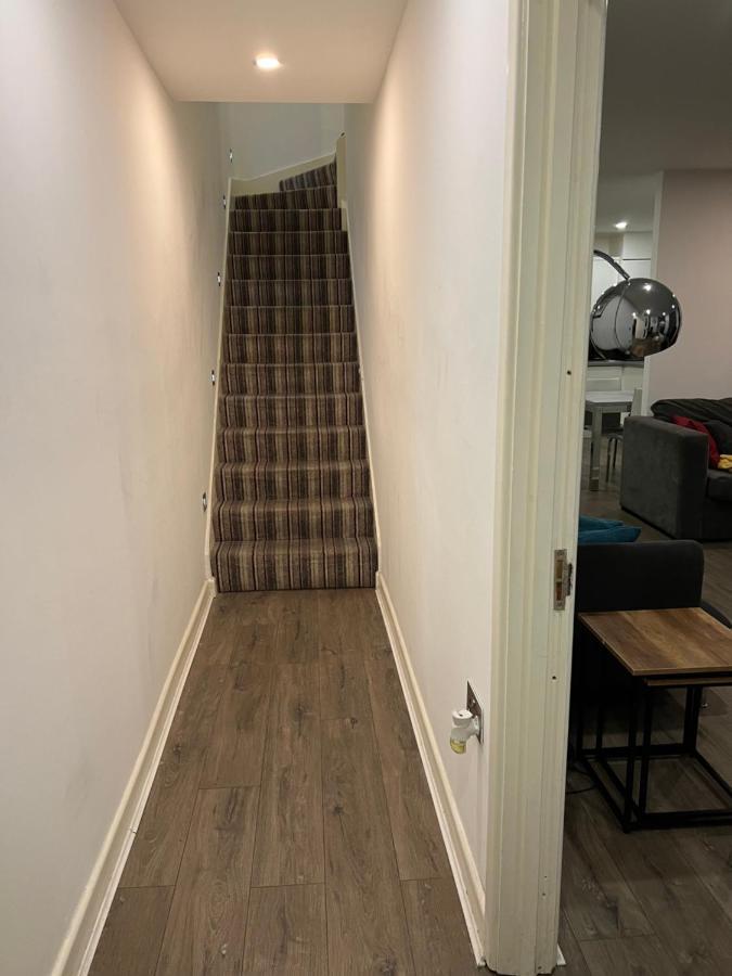 3bed Flat 3wc And Great Location Near Excel City Airport O2 And Canning Town Station Hébergement de vacances