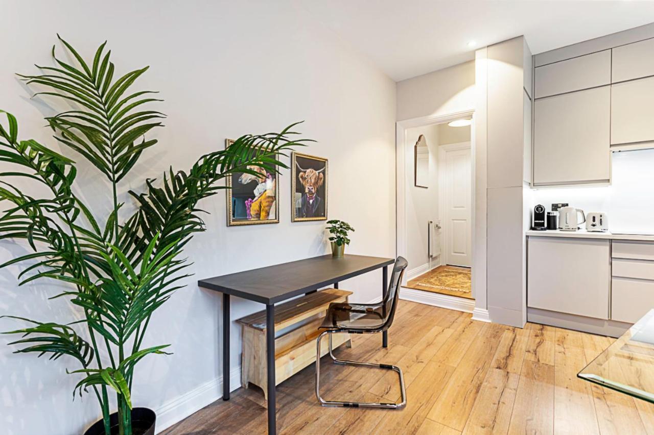 Gorgeous Roehampton Flat Apartamento Londres