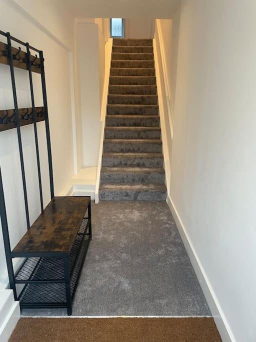 2 Bed Flat West Kensington/fulham London