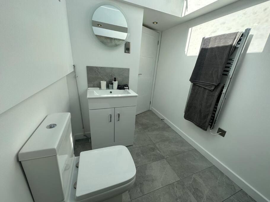 Lovely New Decor Studio - 4 The Southwell Apartamento