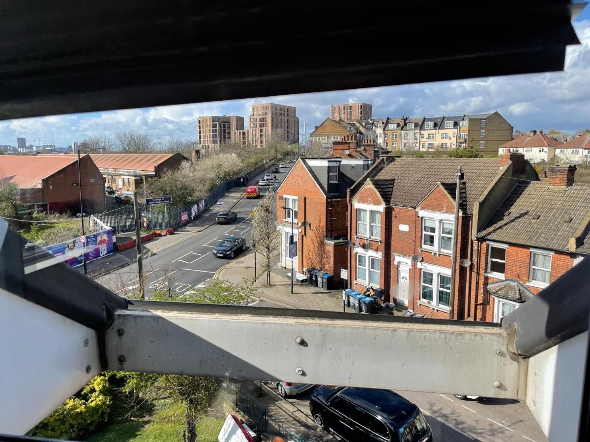 Wembley Area Serviced Apartments, 15mins To Central Apartamento *