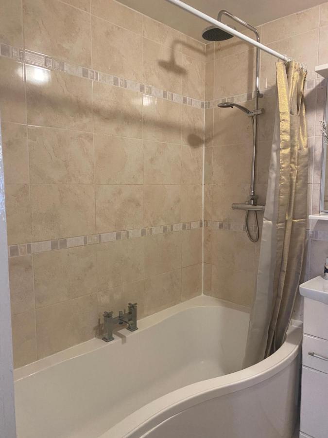 Hameway House- Stunning 4 Bedroom House With A Spacious Kitchen Сasa de vacaciones