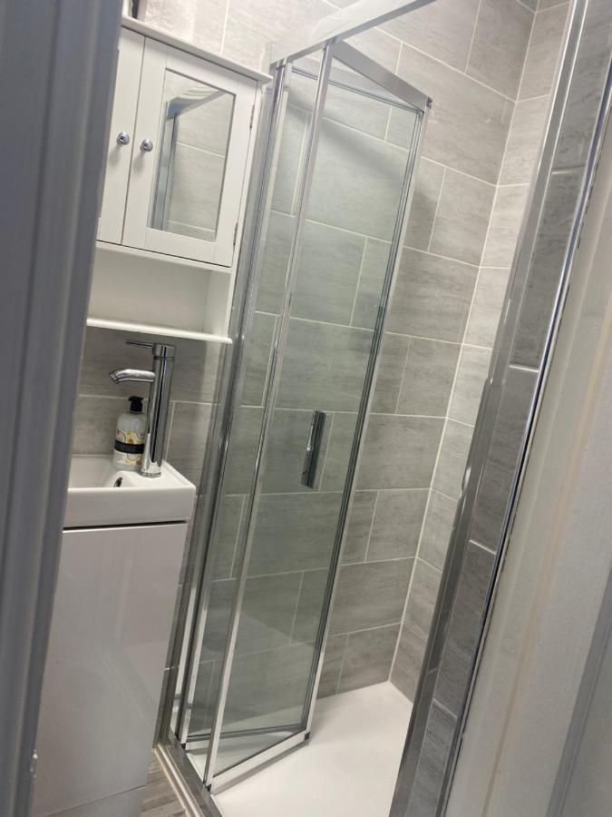 Hameway House- Stunning 4 Bedroom House With A Spacious Kitchen * Londres