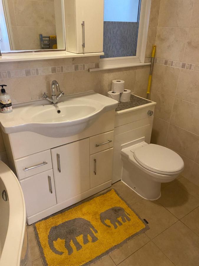 Hameway House- Stunning 4 Bedroom House With A Spacious Kitchen * Londres