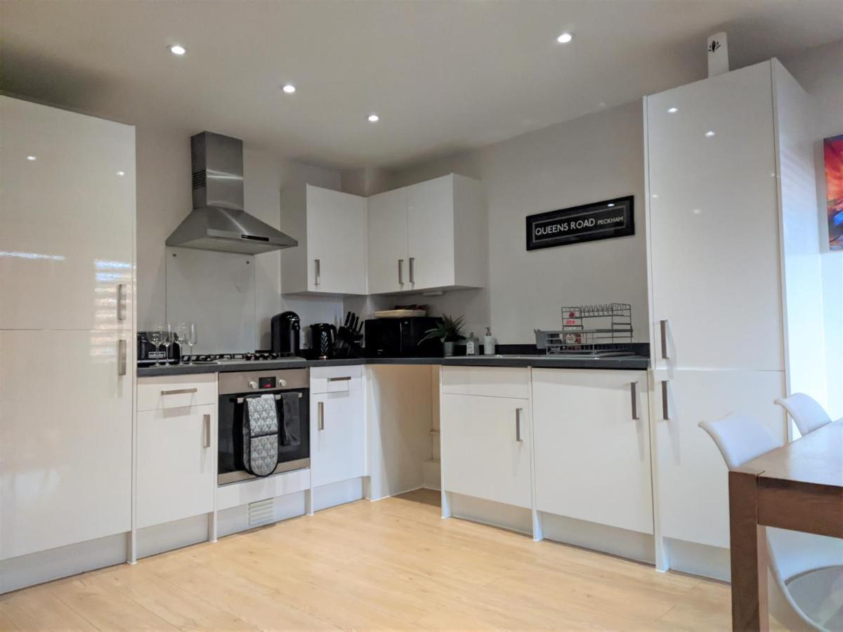 Stylish Peckham 10 Seconds From Station Apartamento Londres