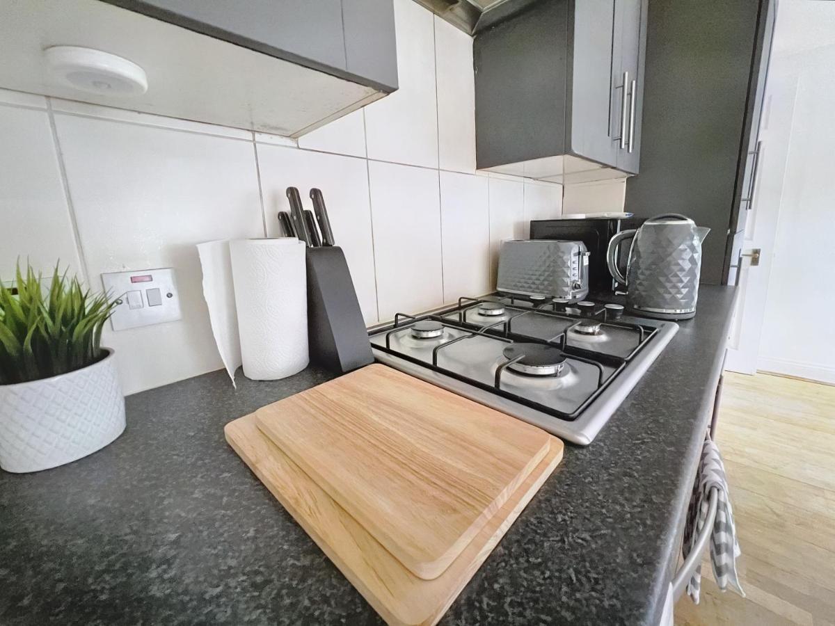 Lovely 2-bedroom Serviced Greater Apartamento *