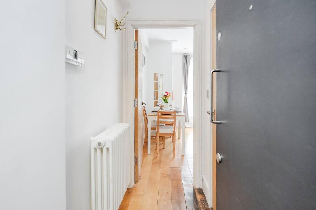 The Hyde Park Corner Apartment