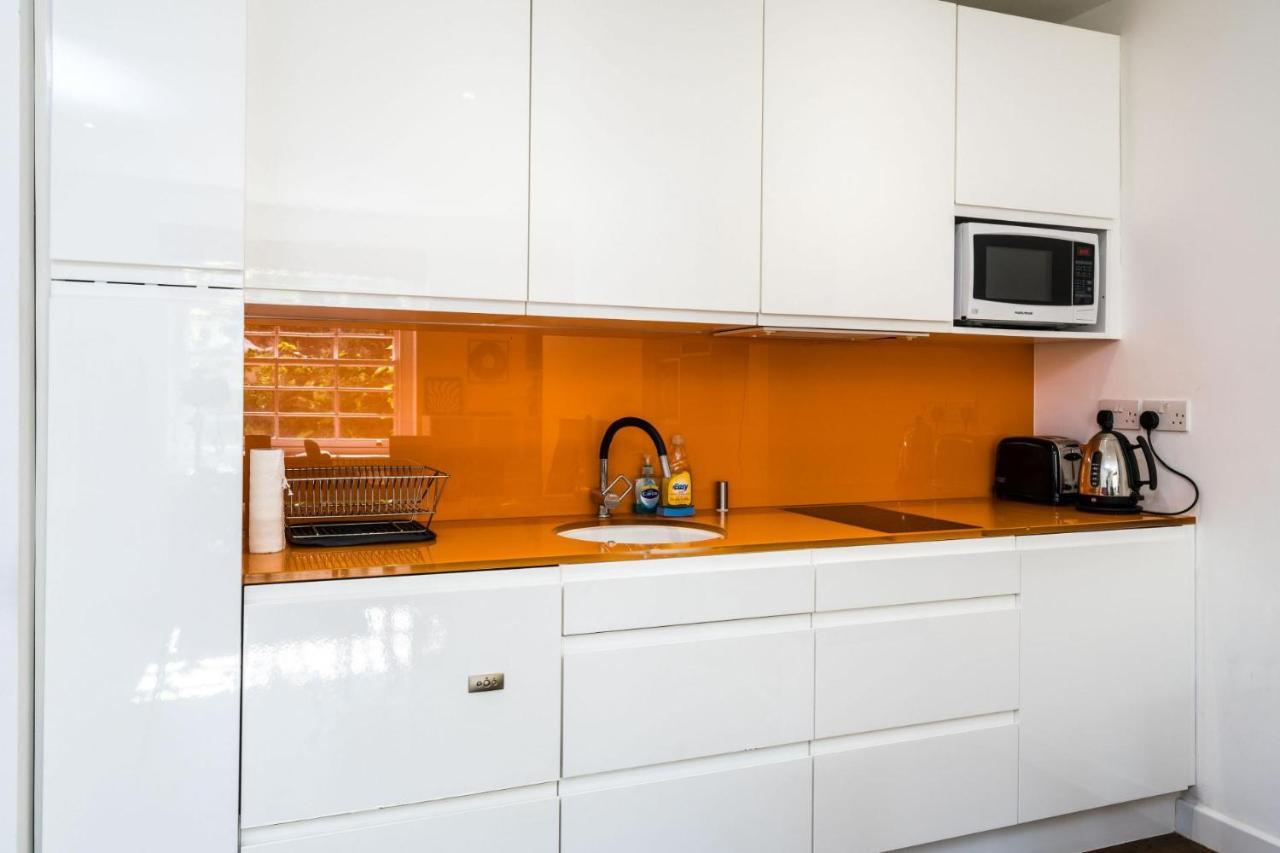 Charming 2 Bedroom In Kentish Town Apartment *