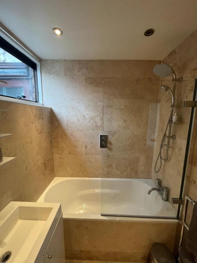 Vibrant & Homely 2bd Flat - Angel Apartamento *