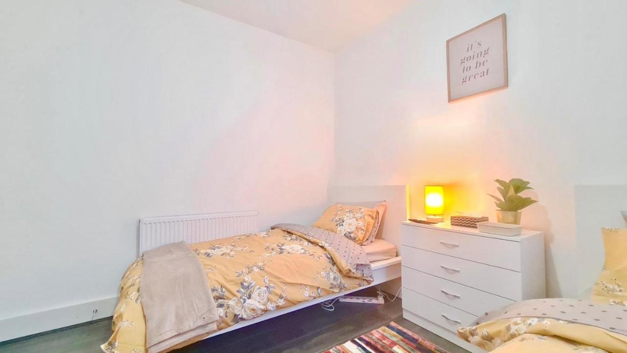 Deluxe Private In Manor Park * Londres