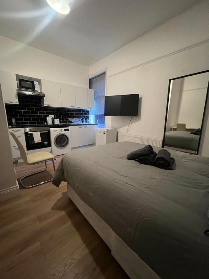 Apartamento Private Self Contained Studio In The Heart Of Golders
