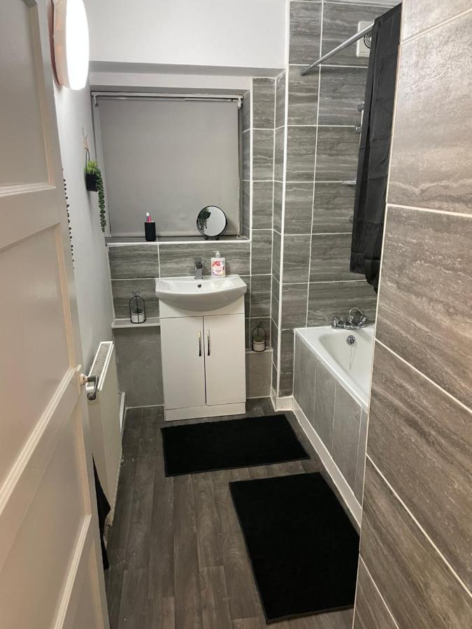 Apartamento Lovely 2bedroom 4mins From Wimbledon Station *