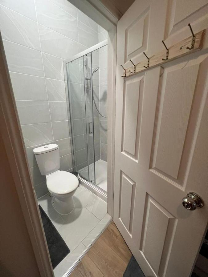 Apartamento Private Self Contained Studio In The Heart Of Golders Londres