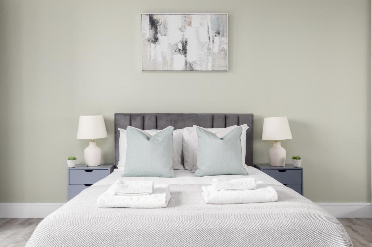 The North Acton Collection Apartment
