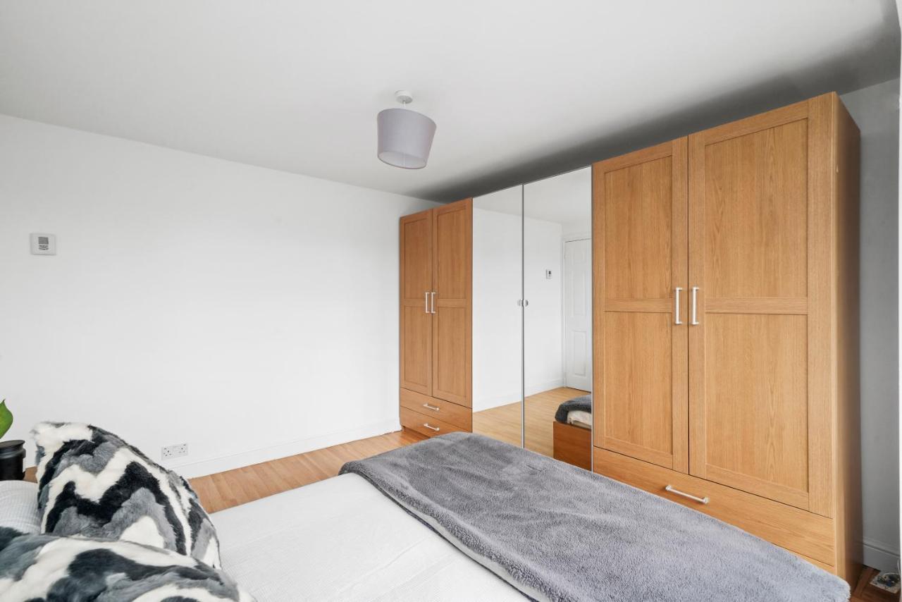 Hanger Lane Hububb Appartement