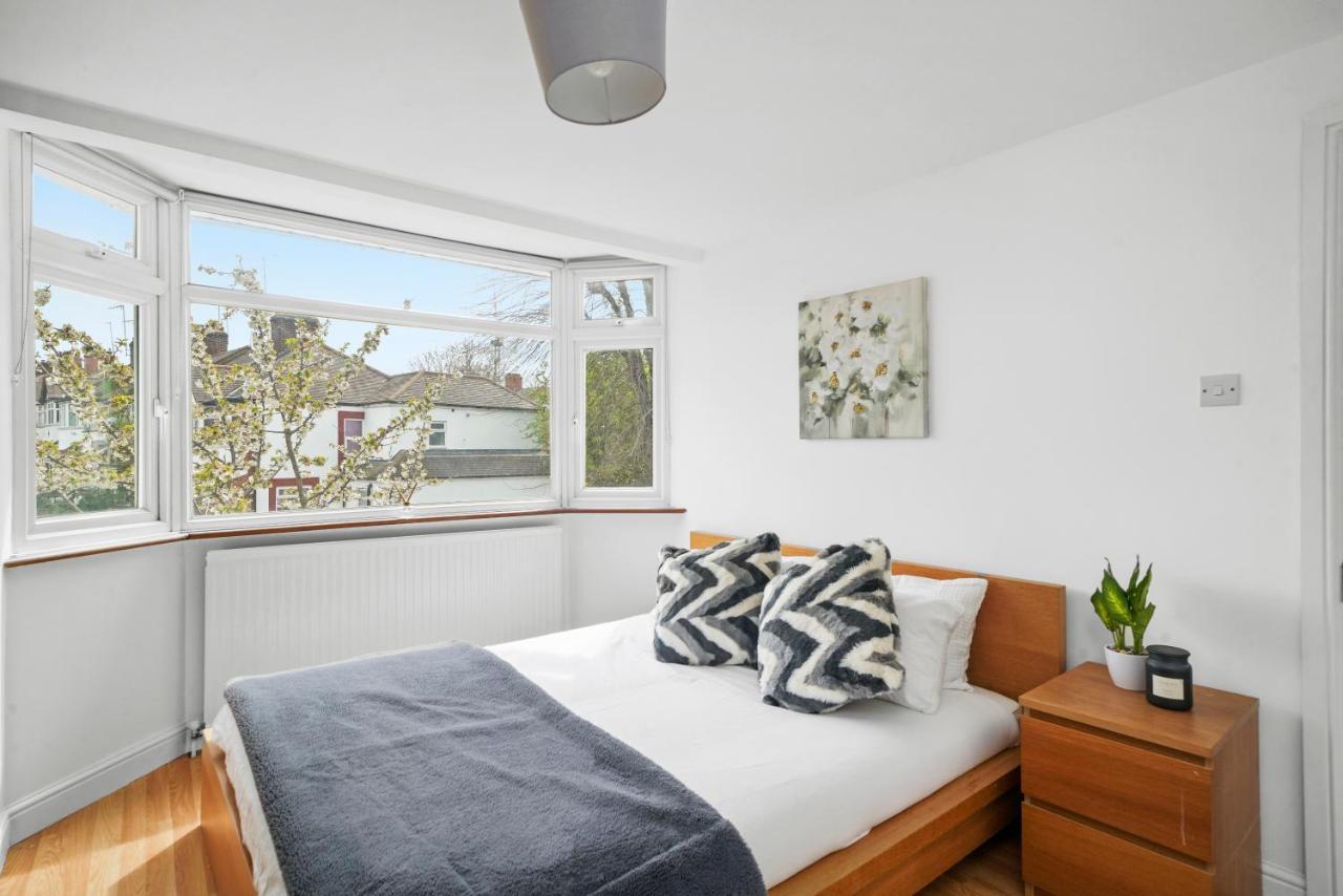Hanger Lane Hububb Appartement