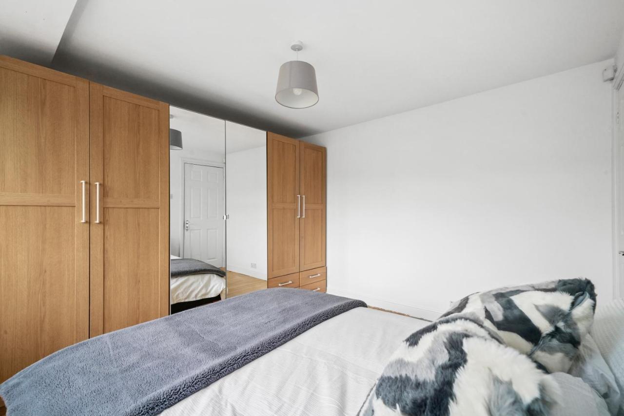 Hanger Lane Hububb Appartement *