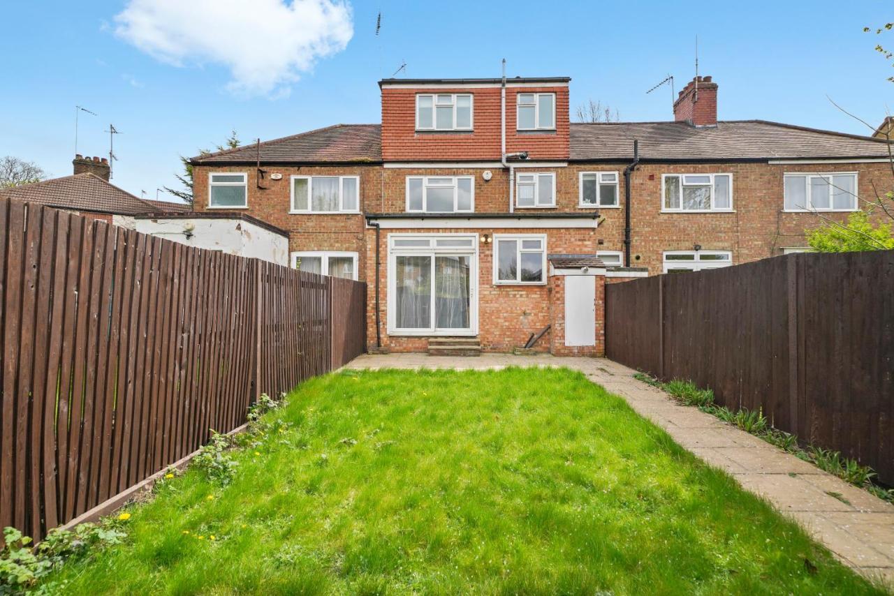 Hanger Lane Hububb Appartement *